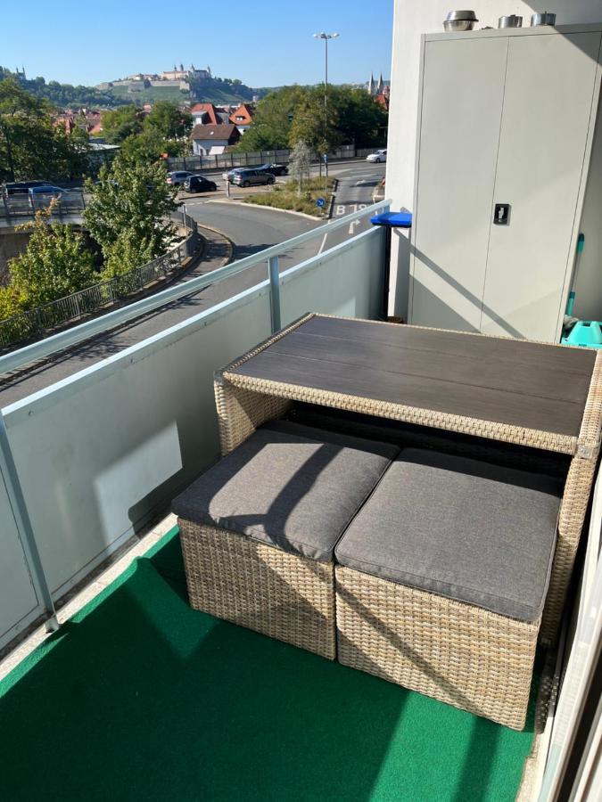 Schoenes Apartment Mit Festungsblick - Free Parking - Würzburg Dış mekan fotoğraf